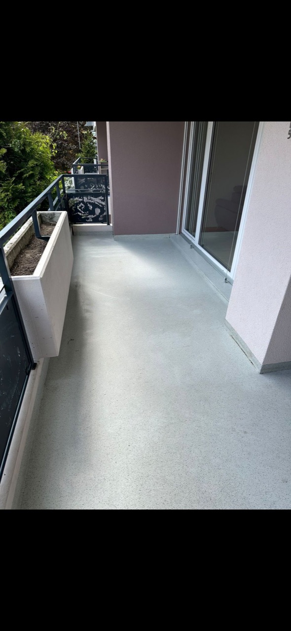 Nachher: Balkon · Bodenreinigung